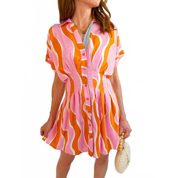 THML Dresses & Skirts - NEW THML wavy striped pattern dress in pink